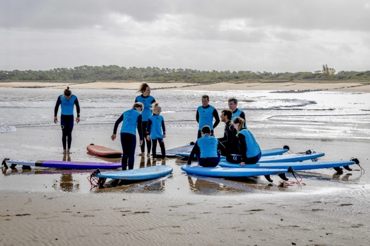 Un cours de surf